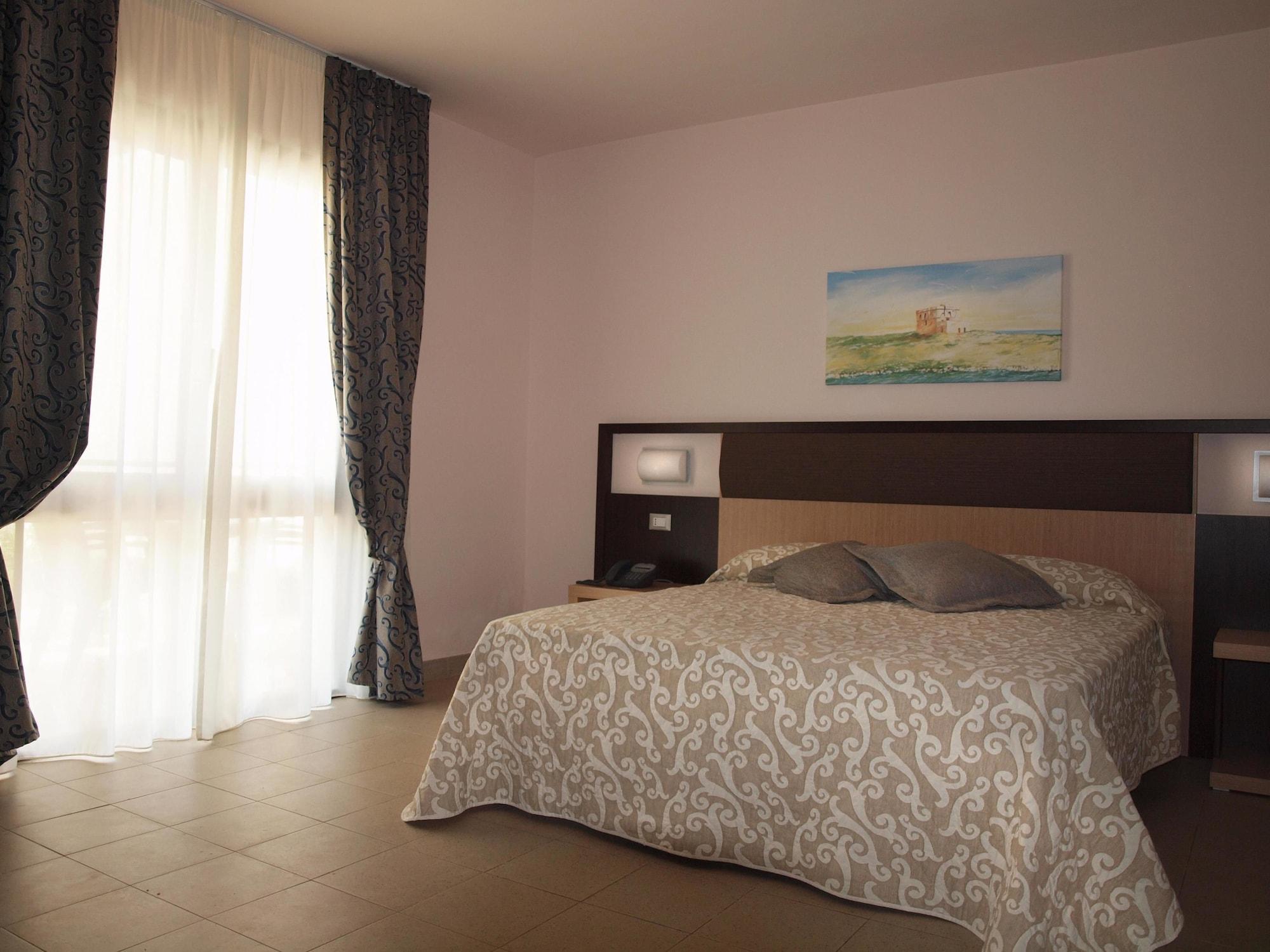 Riva Marina Resort - Cdshotels Каровиньо Экстерьер фото