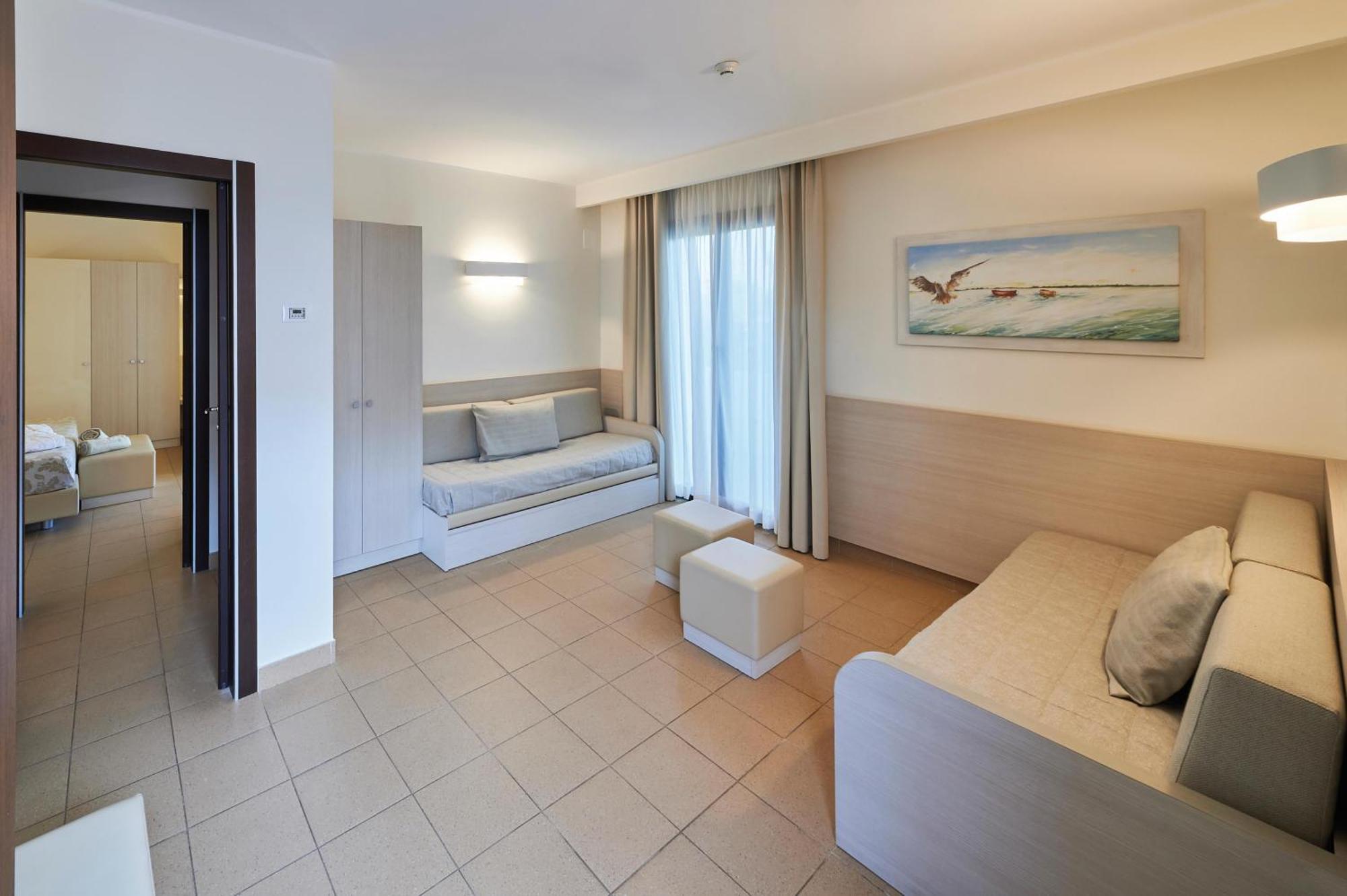 Riva Marina Resort - Cdshotels Каровиньо Экстерьер фото