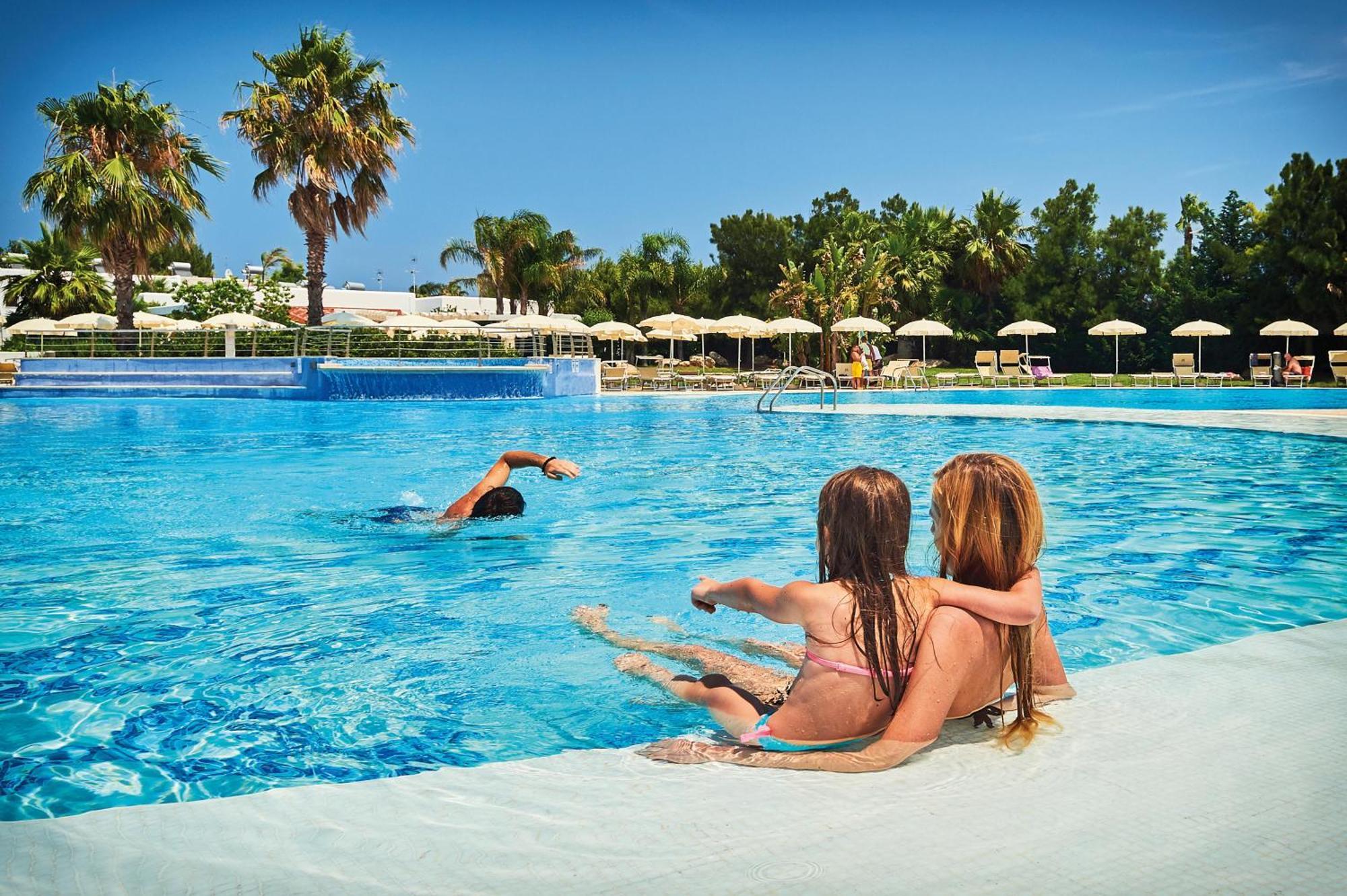 Riva Marina Resort - Cdshotels Каровиньо Экстерьер фото